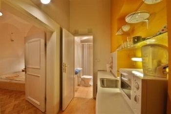 U Zlate Podkovy - At The Golden Horseshoe Apartament *